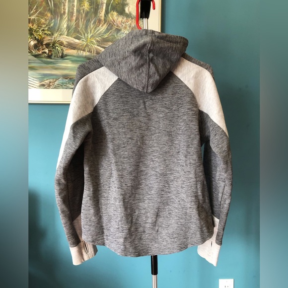 Puma hoddie - Picture 2 of 2